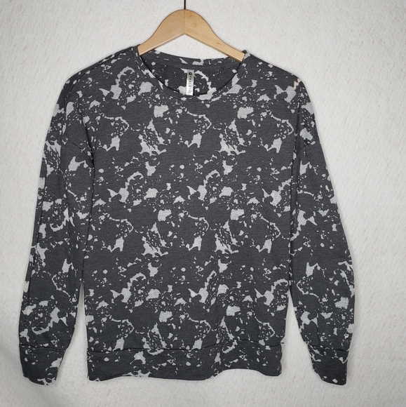 Fabletics Burnout Gray & White Pull Over Long Sleeve Sweatshirt Size S - Picture 2 of 11